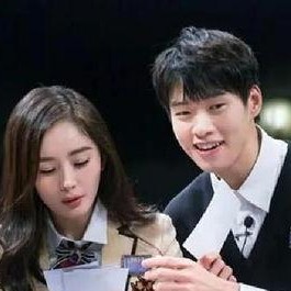 娱乐吃瓜菌恋爱,甜蜜瓜田里的浪漫邂逅